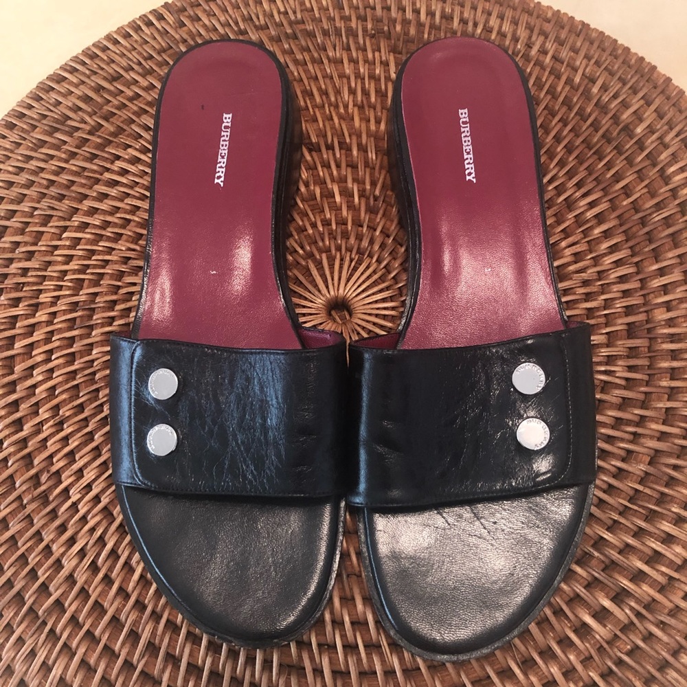 Authentic Burberry black leather sandal Sz 9/eu39